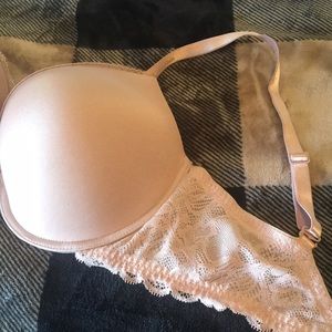 Calvin Klein Lace Push-Up Bra (pink)